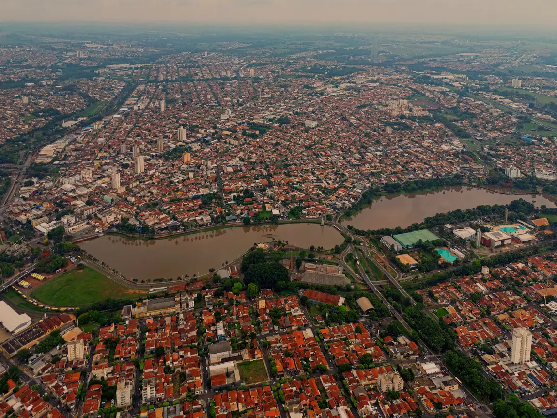 Vista a&eacute;rea da represa municipal de S&atilde;o Jos&eacute; do Rio Preto